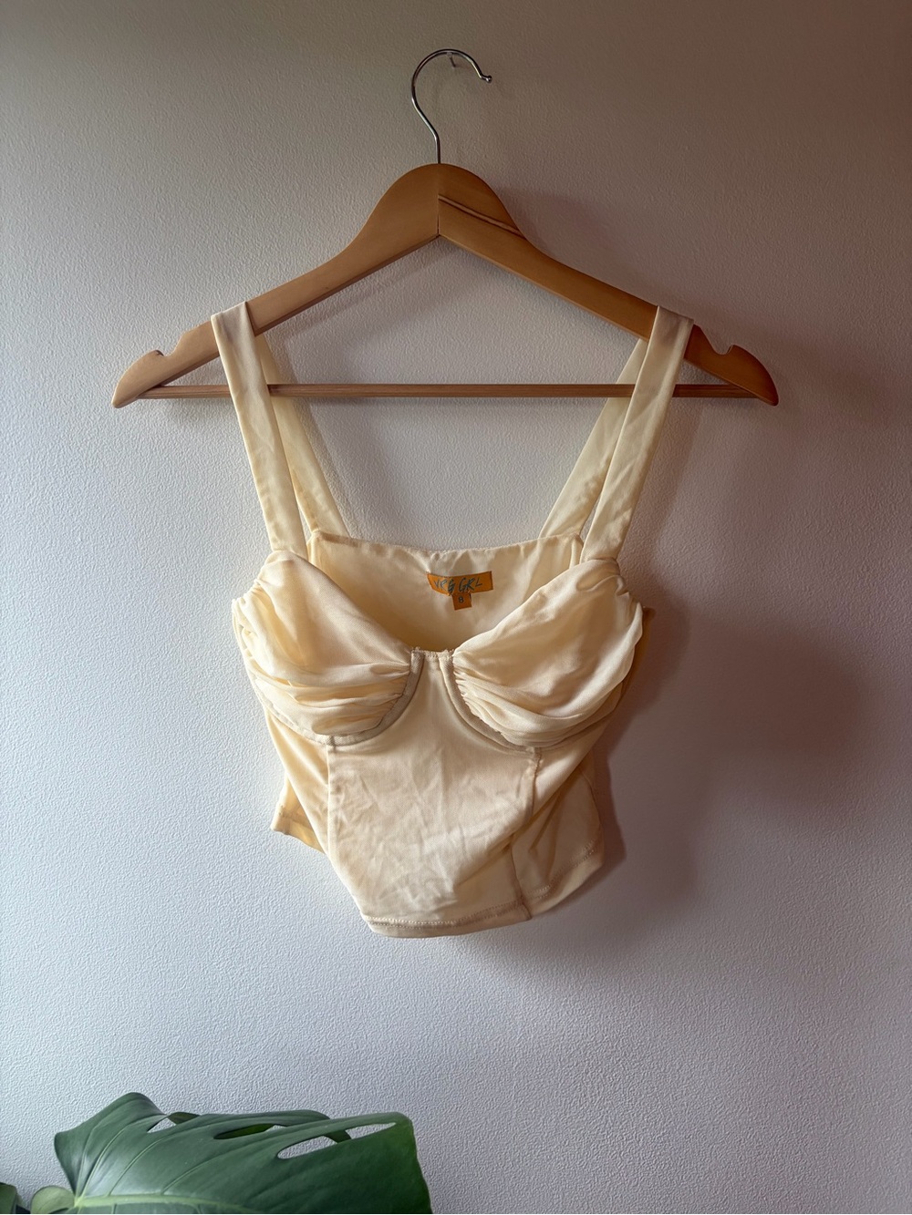 Cosmos In New York Mesh Cami // Cream